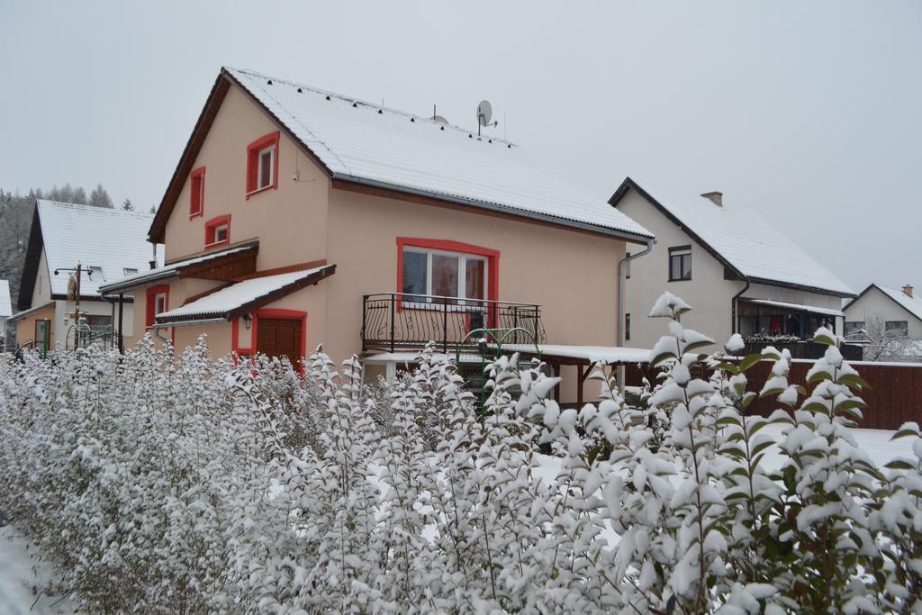 Liptovský Mikuláš Penzion Abahouse מראה חיצוני תמונה